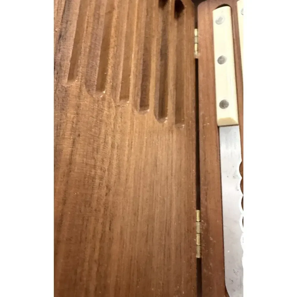 Vintage Simmons Stainless Steel Steak Knives Set of 8 Cream Handle Wood Lock Box